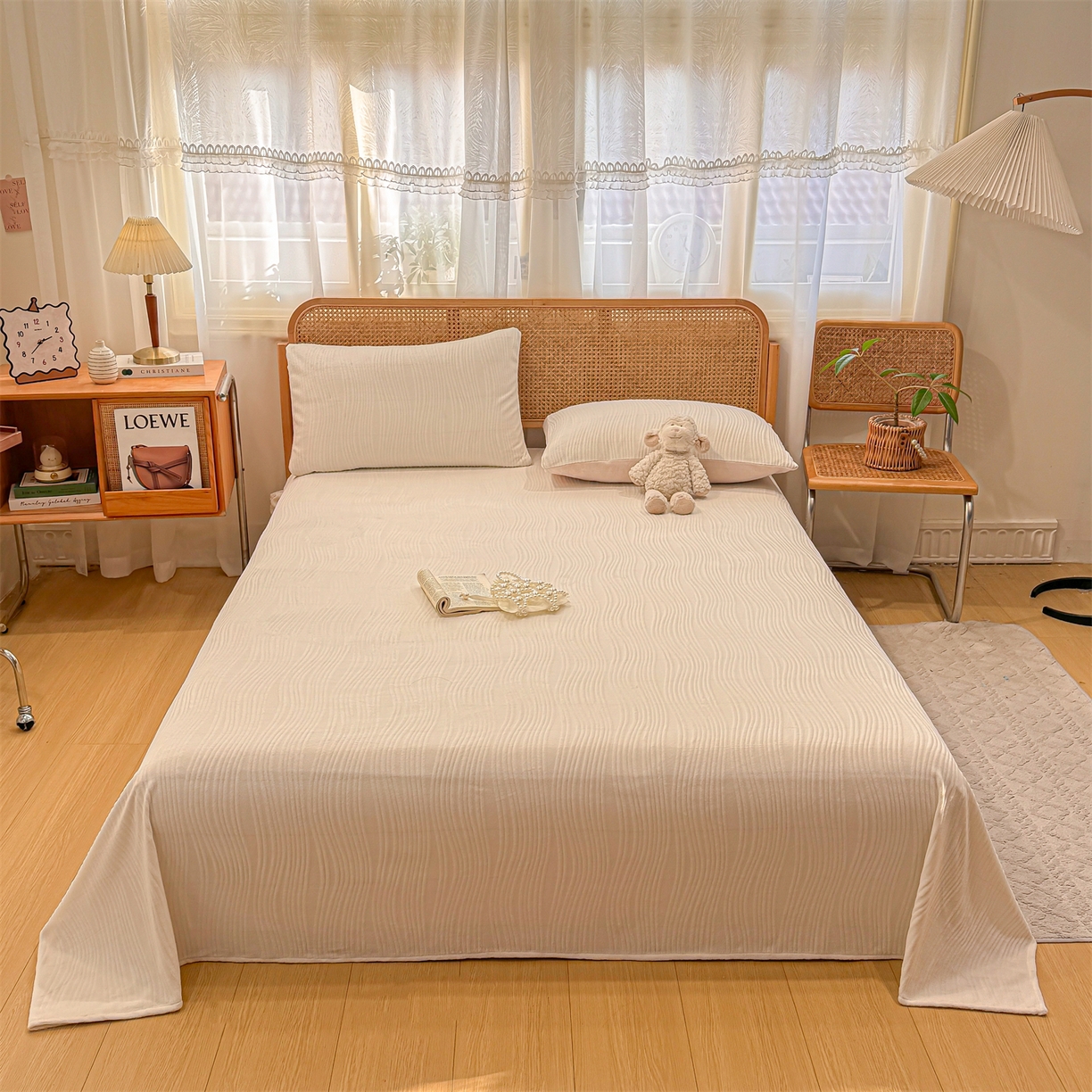 91家纺网 家纺一手货源 找家纺 灰鲸 2025新款纯色雕花牛奶绒床单单品床单床单单件 温妮-奶昔白