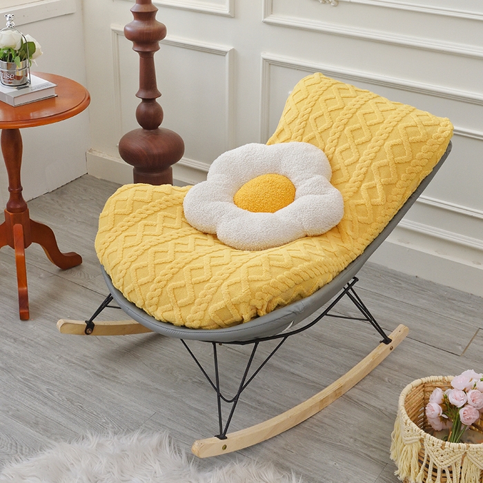 91家纺网 家纺一手货源 找家纺 启博家纺 2025新款简约提花保暖绒龙虾摇摇椅套 黄色 小号