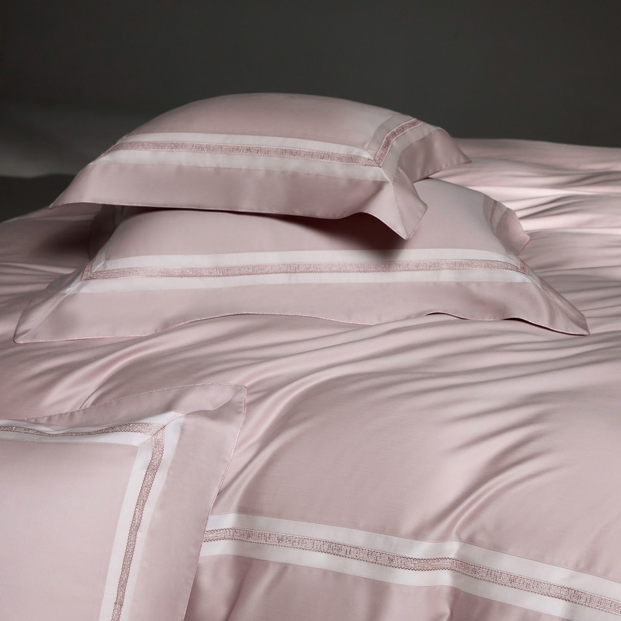 91家纺网 家纺一手货源 找家纺 时亿家居 2025新款超细旦天丝棉磨毛四件套-misscoco小香系列 misscoco 小香 粉