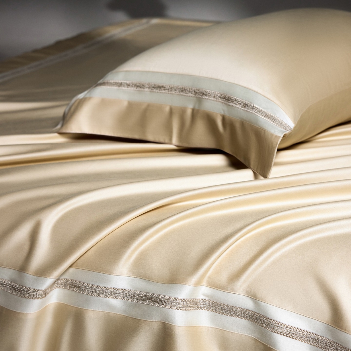 91家纺网 家纺一手货源 找家纺 时亿家居 2025新款超细旦天丝棉磨毛四件套-misscoco小香系列 misscoco小香 浅金