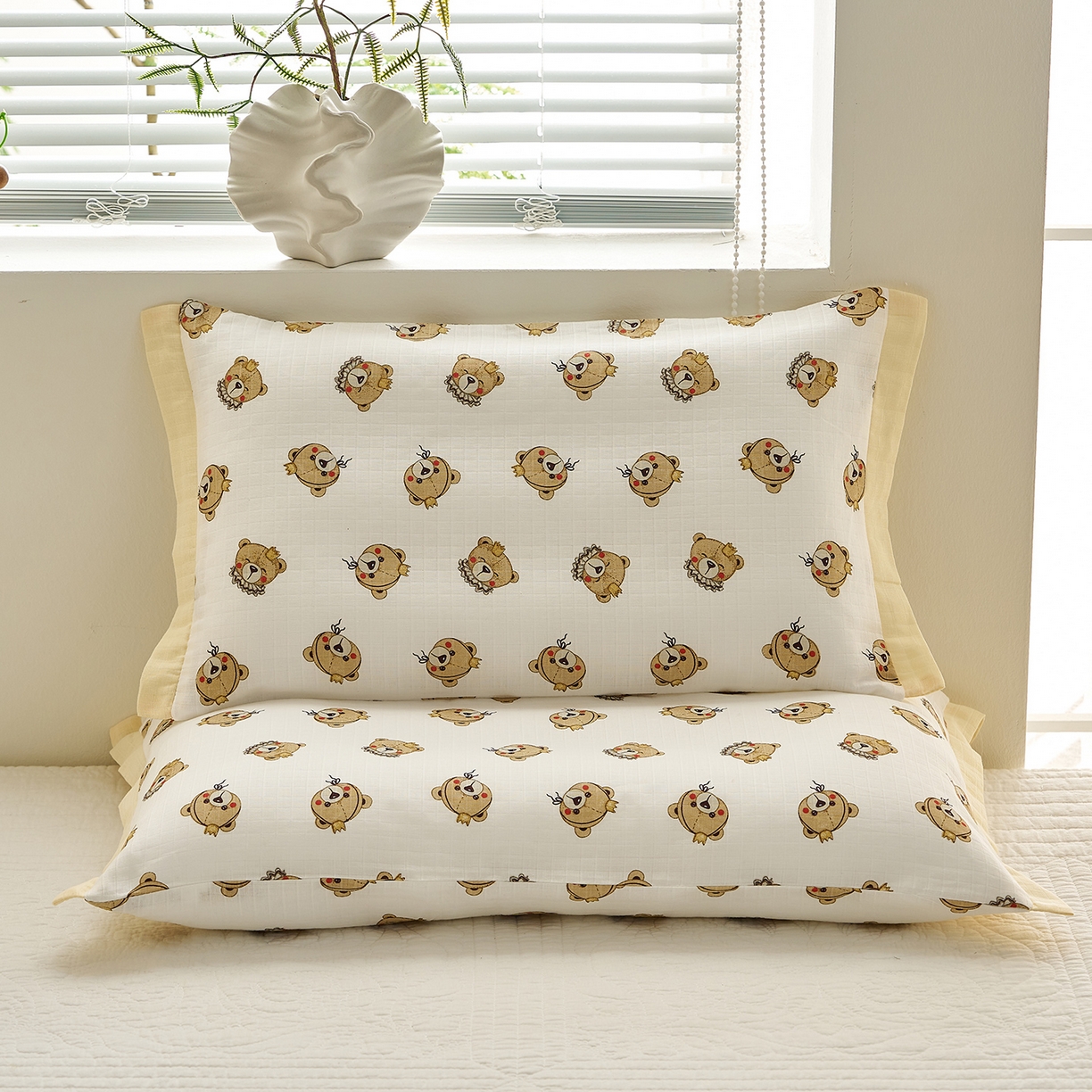 91家纺网 家纺一手货源 找家纺 乐可 2025新款双层纱宽边儿童枕套 TK3小熊王子白