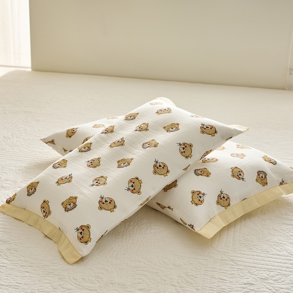 91家纺网 家纺一手货源 找家纺 乐可 2025新款双层纱宽边儿童枕套 TK3小熊王子白