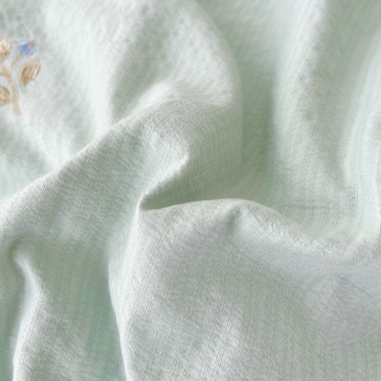 91家纺网 家纺一手货源 找家纺 仲旺居家纺 2025新款优舒棉绣花冬被中式花花羊婚嫁立体边被子被芯四季被 绿