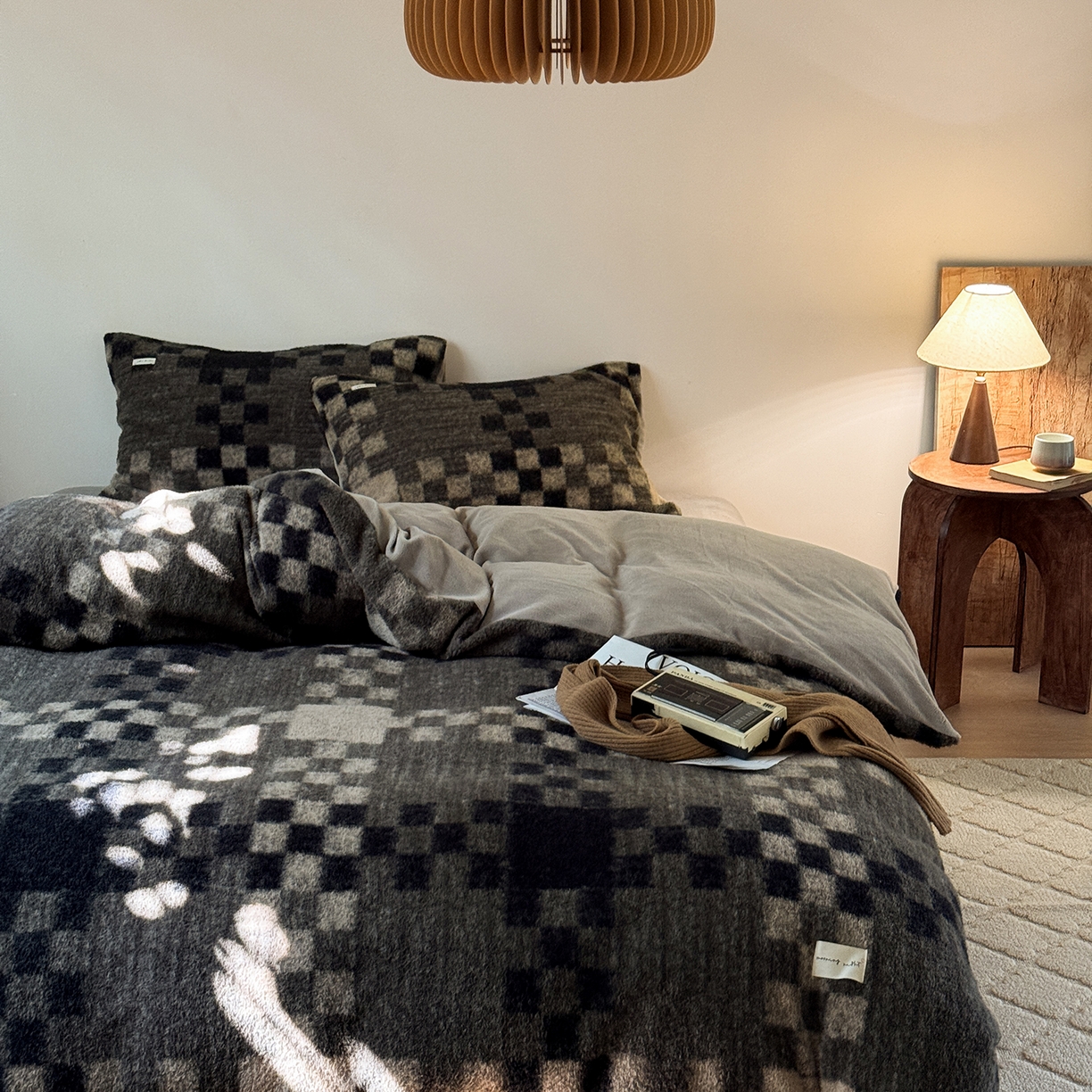 91家纺网 家纺一手货源 找家纺 （总）小春日和 202新款羊绒冬季保暖亲肤高克重四件套冬天绒被套牛奶绒纯色床单加厚暖绒学生三件套1.8保暖牛奶绒床笠