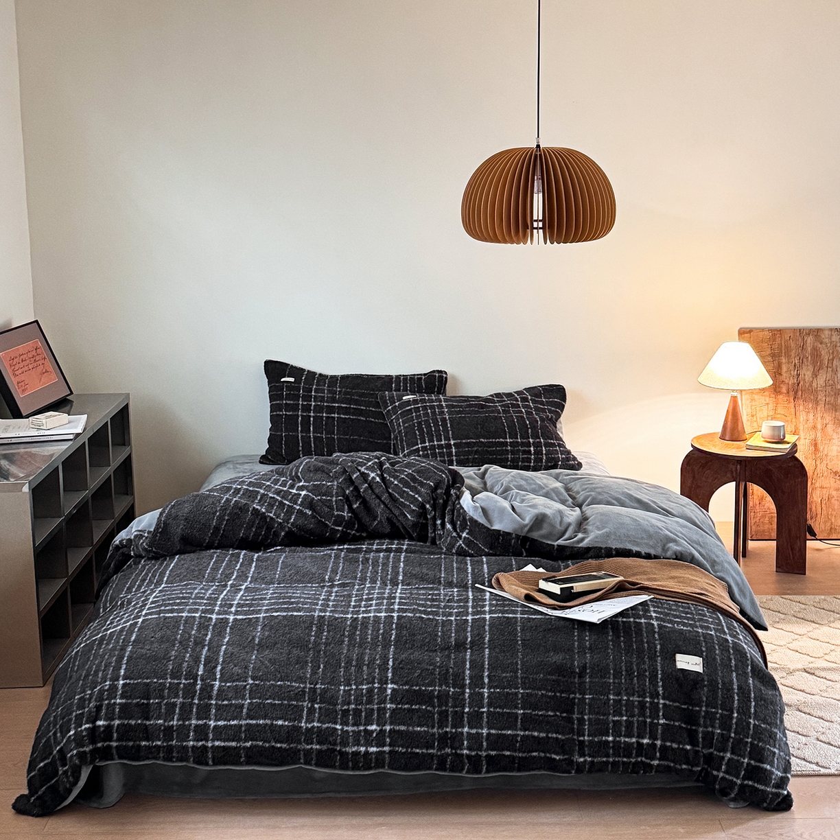 91家纺网 家纺一手货源 找家纺 （总）小春日和 202新款羊绒冬季保暖亲肤高克重四件套冬天绒被套牛奶绒纯色床单加厚暖绒学生三件套1.8保暖牛奶绒床笠