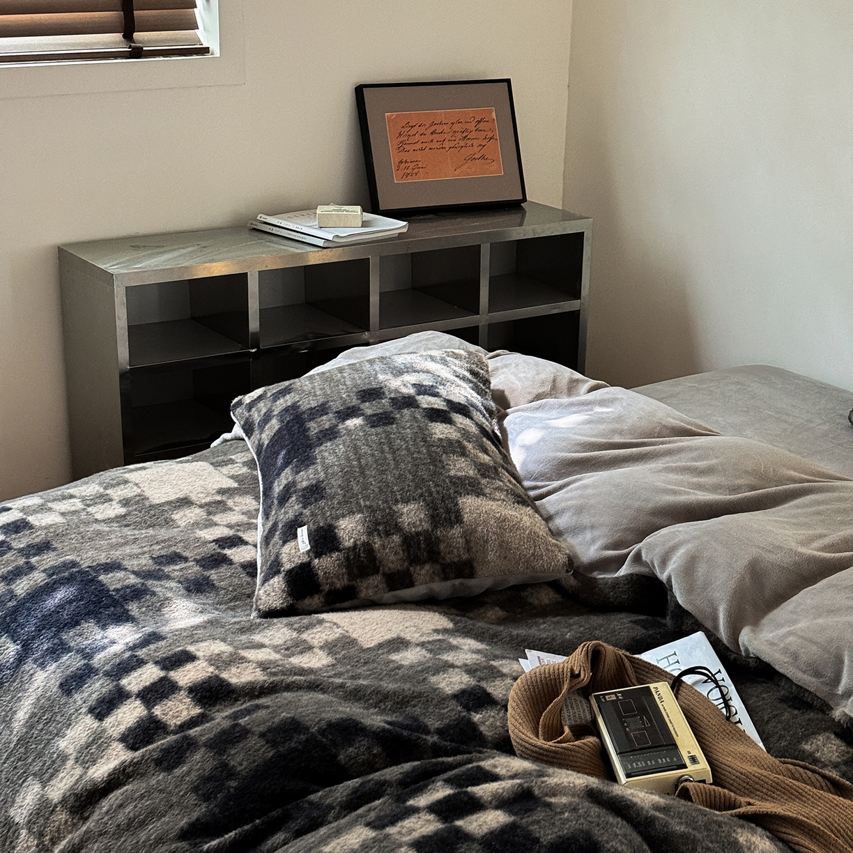 91家纺网 家纺一手货源 找家纺 （总）小春日和 202新款羊绒冬季保暖亲肤高克重四件套冬天绒被套牛奶绒纯色床单加厚暖绒学生三件套1.8保暖牛奶绒床笠