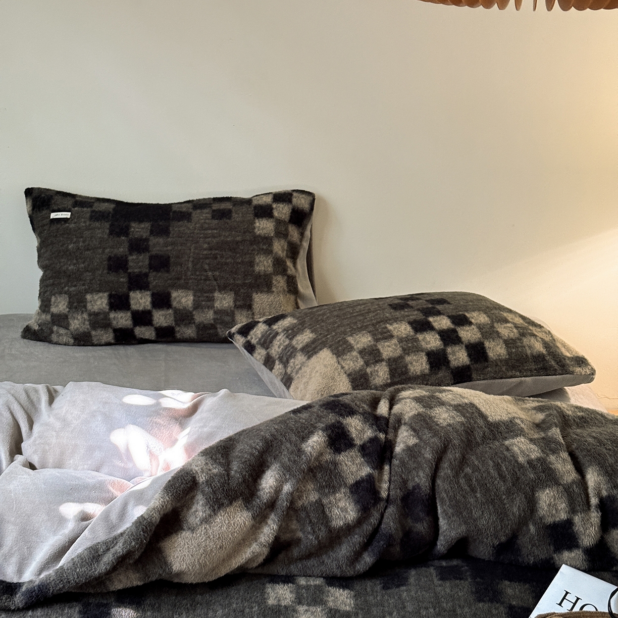 91家纺网 家纺一手货源 找家纺 （总）小春日和 202新款羊绒冬季保暖亲肤高克重四件套冬天绒被套牛奶绒纯色床单加厚暖绒学生三件套1.8保暖牛奶绒床笠