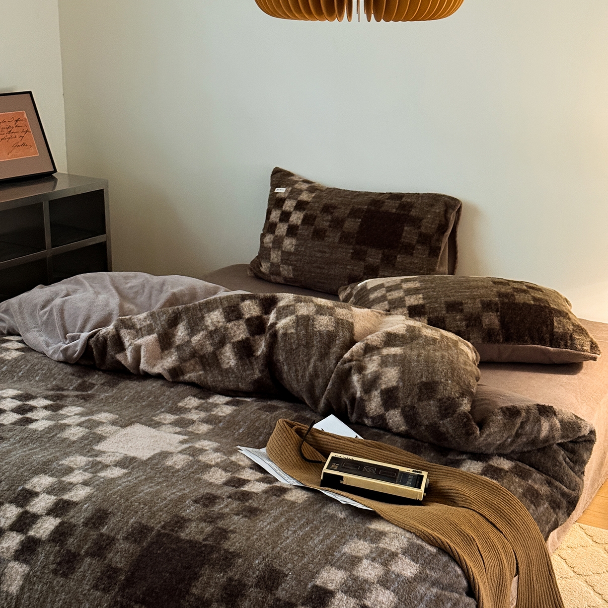 91家纺网 家纺一手货源 找家纺 小春日和 202新款羊绒冬季保暖亲肤高克重四件套冬天绒被套牛奶绒纯色床单加厚暖绒学生三件套1.8保暖牛奶绒床笠 弥望