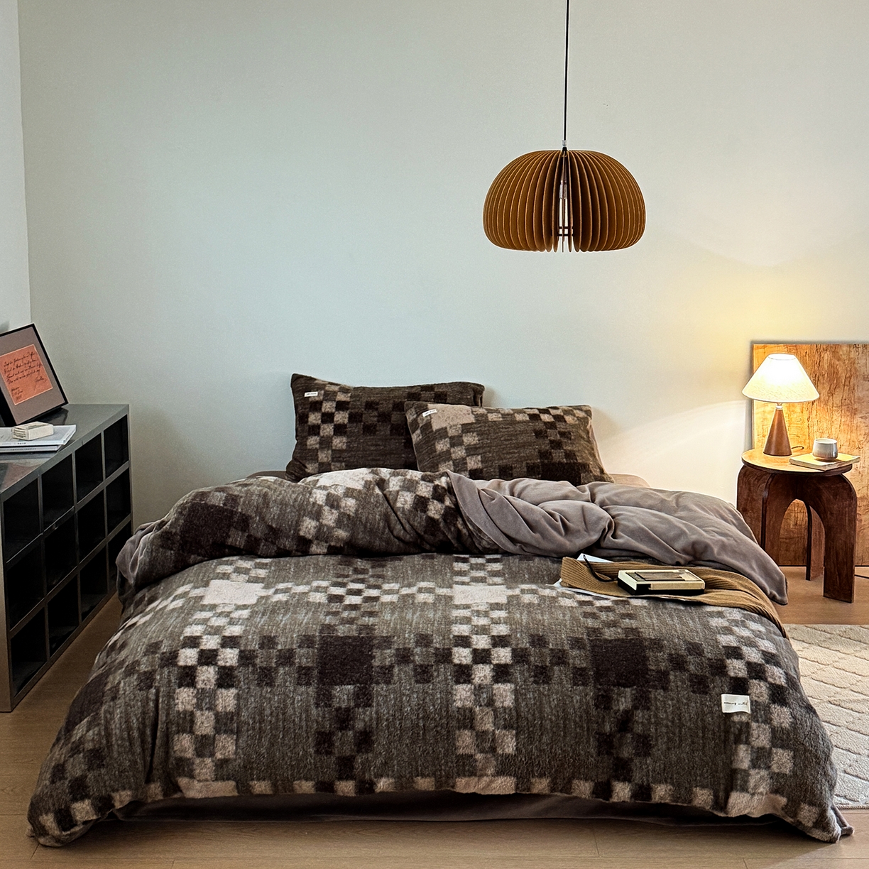 91家纺网 家纺一手货源 找家纺 （总）小春日和 202新款羊绒冬季保暖亲肤高克重四件套冬天绒被套牛奶绒纯色床单加厚暖绒学生三件套1.8保暖牛奶绒床笠