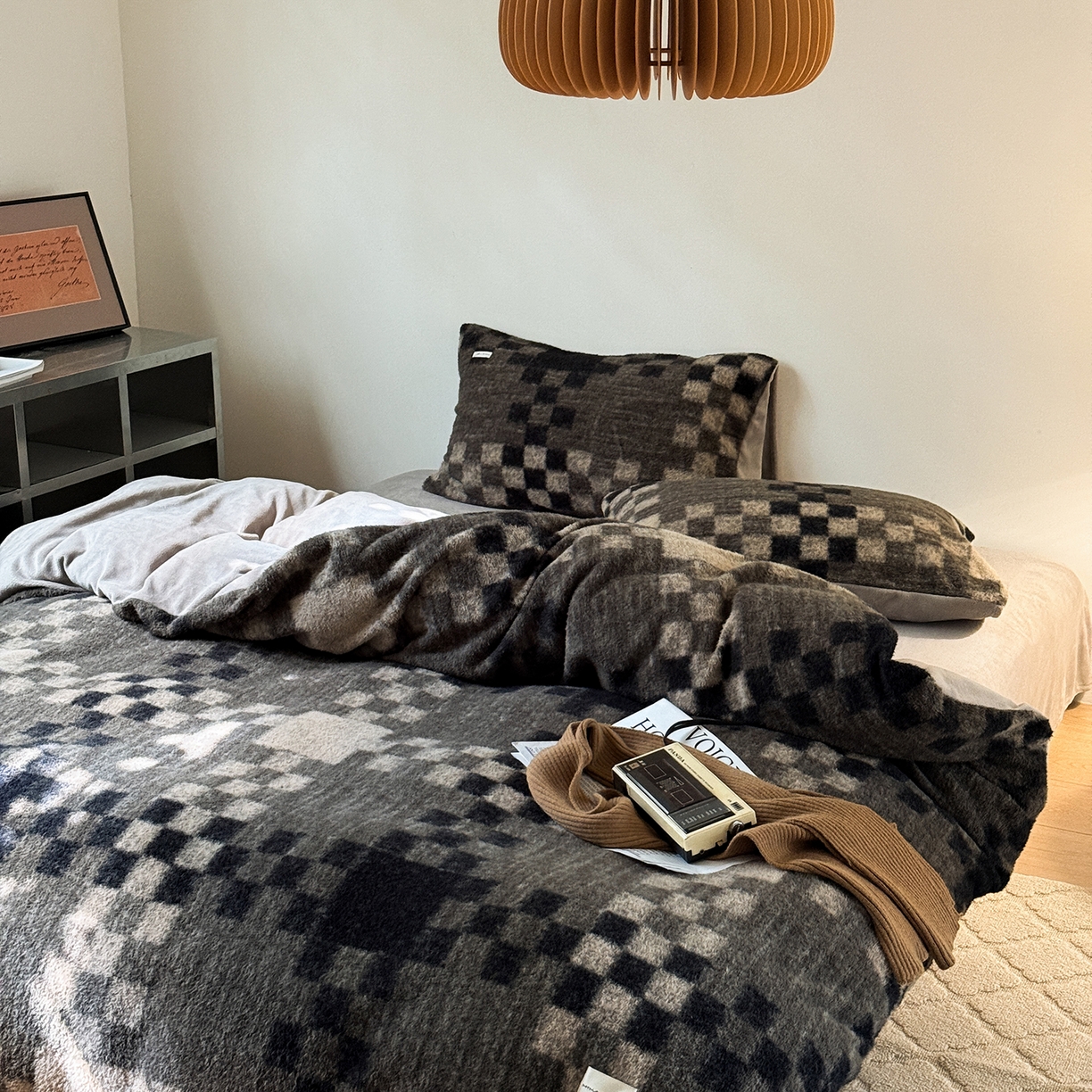 91家纺网 家纺一手货源 找家纺 （总）小春日和 202新款羊绒冬季保暖亲肤高克重四件套冬天绒被套牛奶绒纯色床单加厚暖绒学生三件套1.8保暖牛奶绒床笠