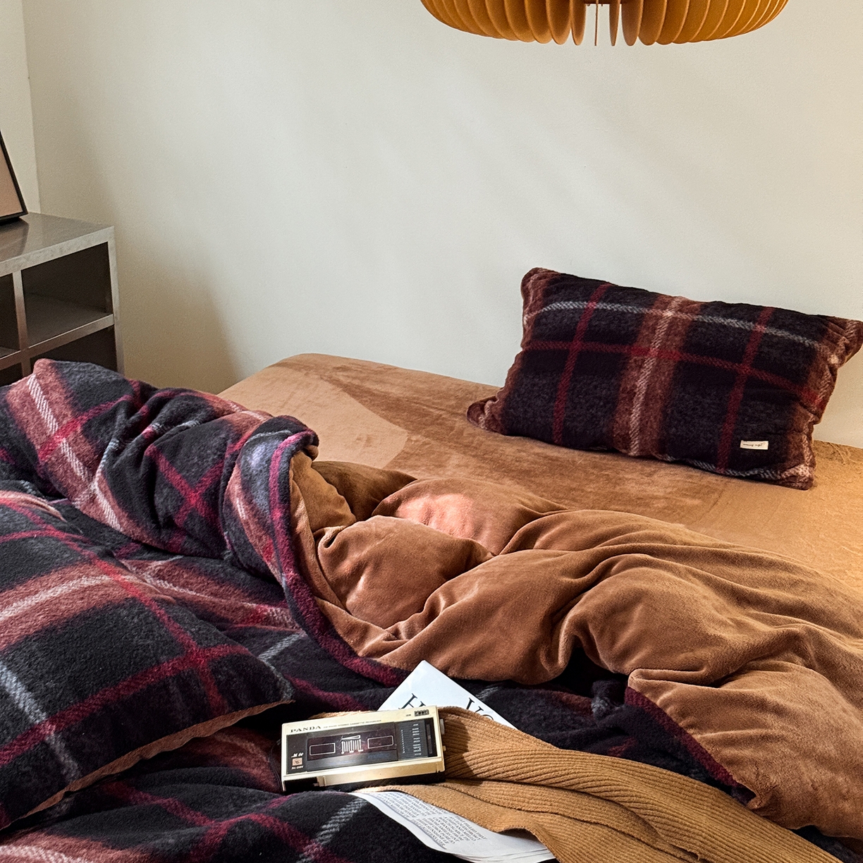 91家纺网 家纺一手货源 找家纺 小春日和 202新款羊绒冬季保暖亲肤高克重四件套冬天绒被套牛奶绒纯色床单加厚暖绒学生三件套1.8保暖牛奶绒床笠 黎光