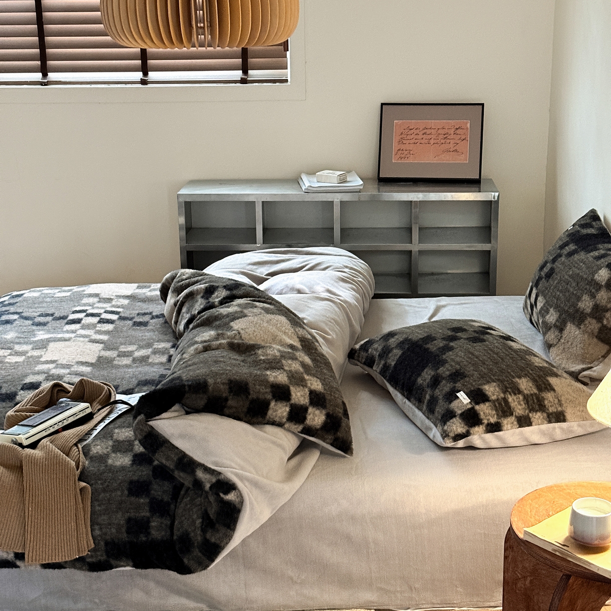 91家纺网 家纺一手货源 找家纺 小春日和 202新款羊绒冬季保暖亲肤高克重四件套冬天绒被套牛奶绒纯色床单加厚暖绒学生三件套1.8保暖牛奶绒床笠 归时