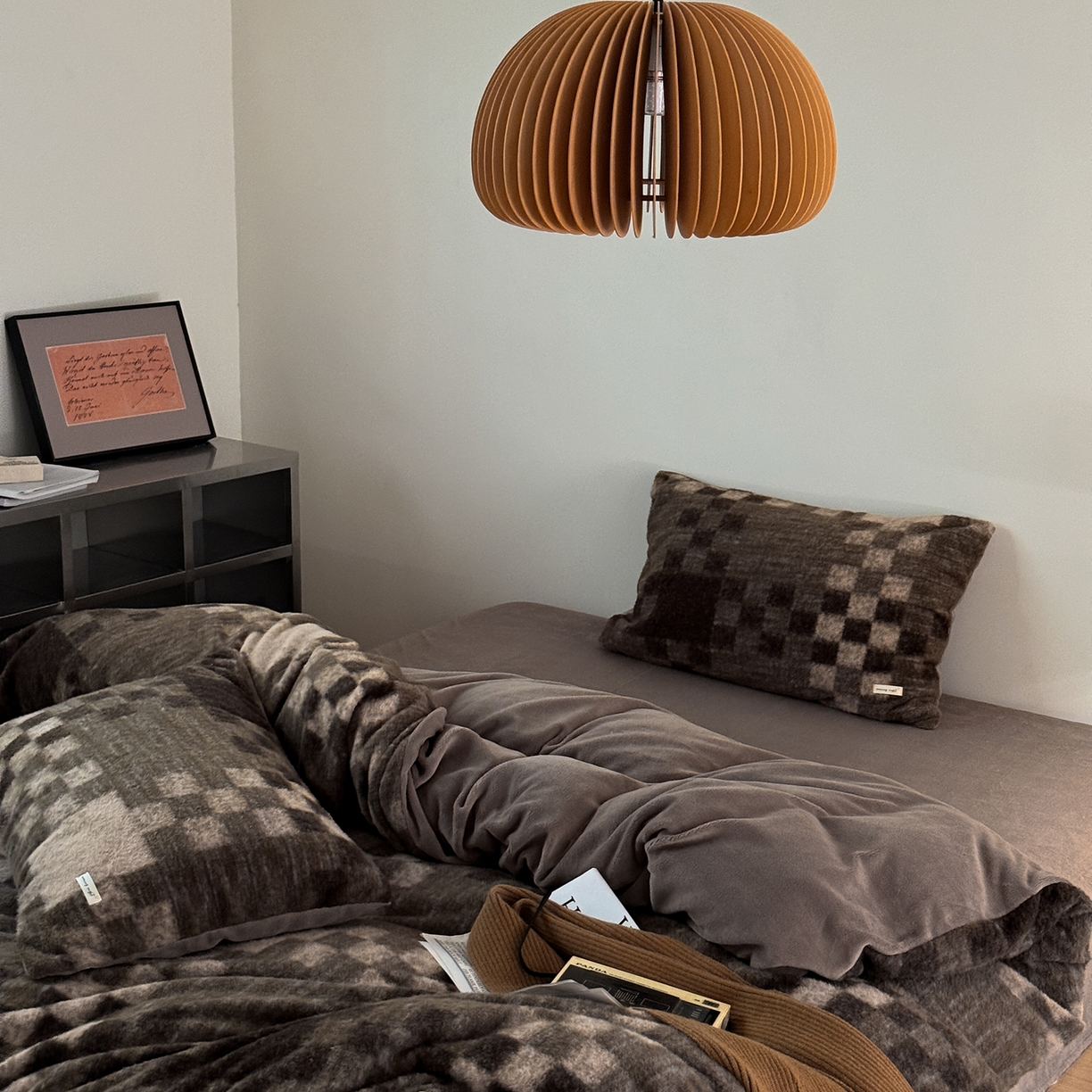 91家纺网 家纺一手货源 找家纺 小春日和 202新款羊绒冬季保暖亲肤高克重四件套冬天绒被套牛奶绒纯色床单加厚暖绒学生三件套1.8保暖牛奶绒床笠 弥望