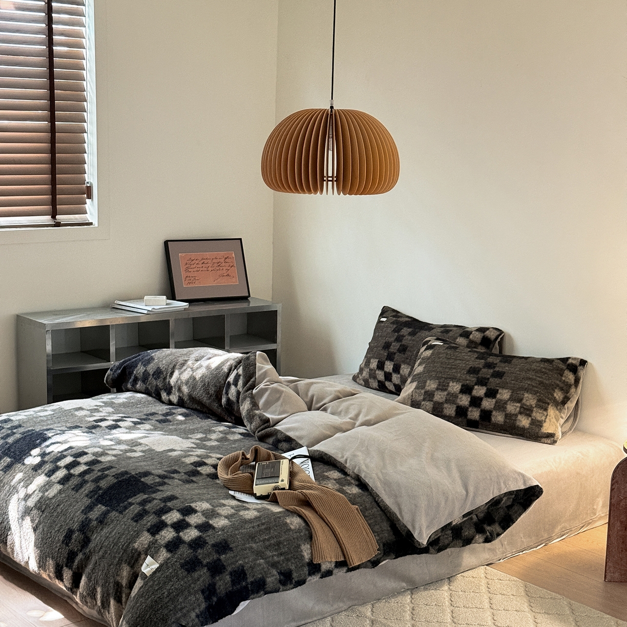 91家纺网 家纺一手货源 找家纺 （总）小春日和 202新款羊绒冬季保暖亲肤高克重四件套冬天绒被套牛奶绒纯色床单加厚暖绒学生三件套1.8保暖牛奶绒床笠