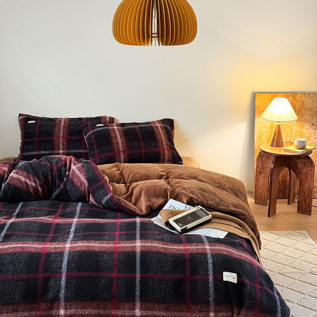 91家纺网 家纺一手货源 找家纺 小春日和 202新款羊绒冬季保暖亲肤高克重四件套冬天绒被套牛奶绒纯色床单加厚暖绒学生三件套1.8保暖牛奶绒床笠 黎光