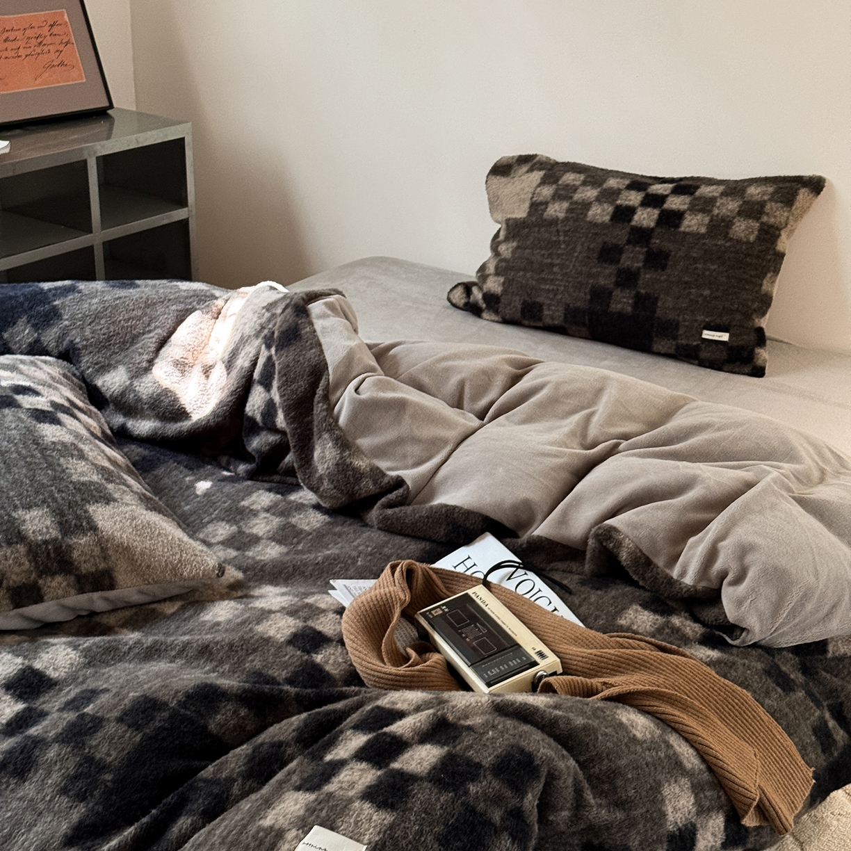 91家纺网 家纺一手货源 找家纺 （总）小春日和 202新款羊绒冬季保暖亲肤高克重四件套冬天绒被套牛奶绒纯色床单加厚暖绒学生三件套1.8保暖牛奶绒床笠