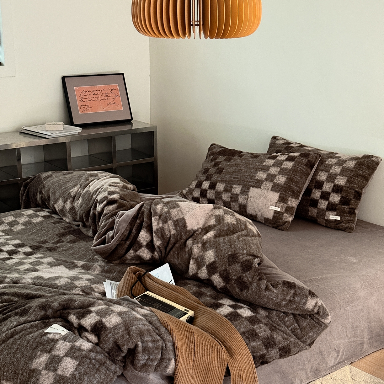 91家纺网 家纺一手货源 找家纺 小春日和 202新款羊绒冬季保暖亲肤高克重四件套冬天绒被套牛奶绒纯色床单加厚暖绒学生三件套1.8保暖牛奶绒床笠 弥望