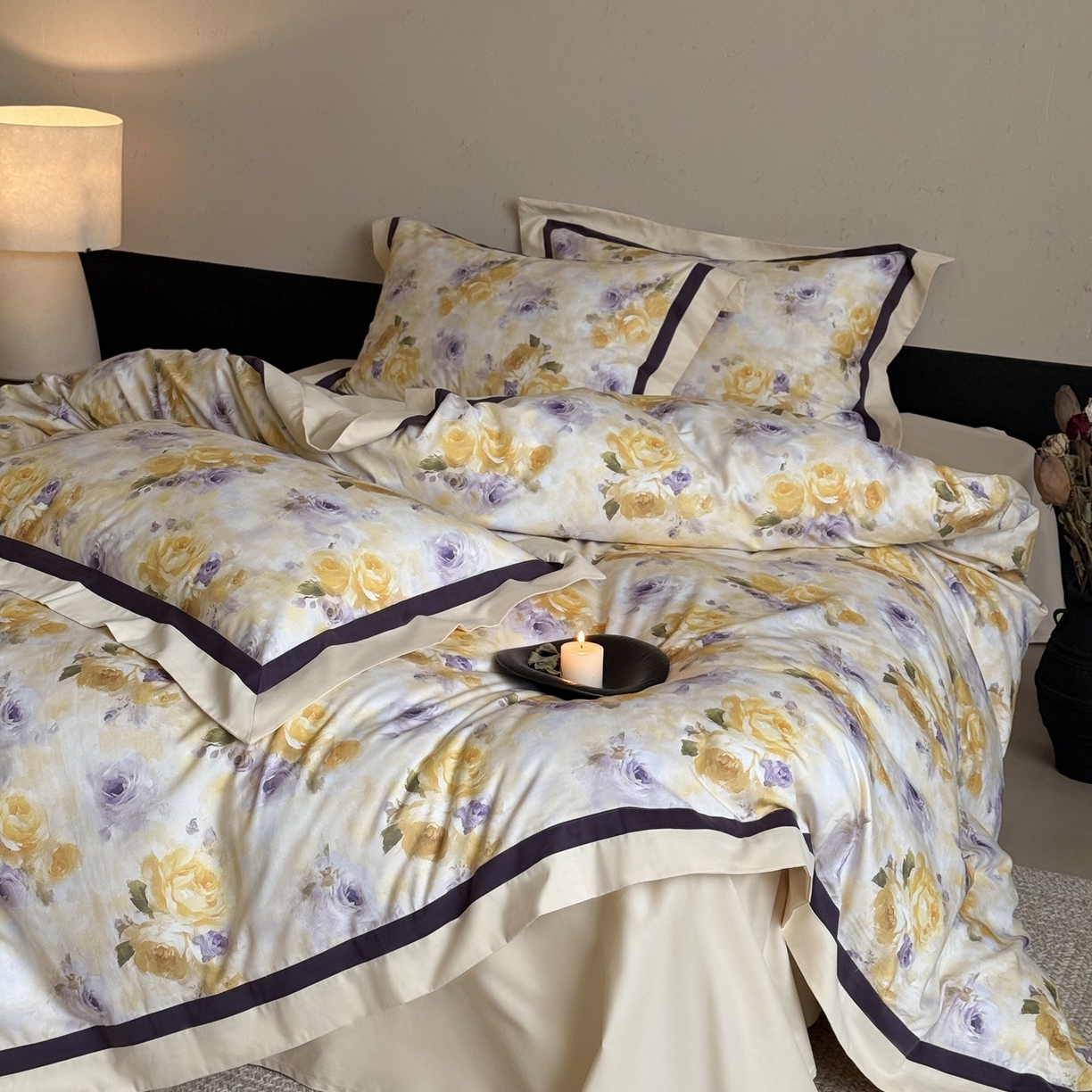 91家纺网 家纺一手货源 找家纺 多乐娜 2025新款100S长绒棉纯棉陶瓷磨毛法式油画风数码印花双拼角工艺款四件套 暮色暖阳