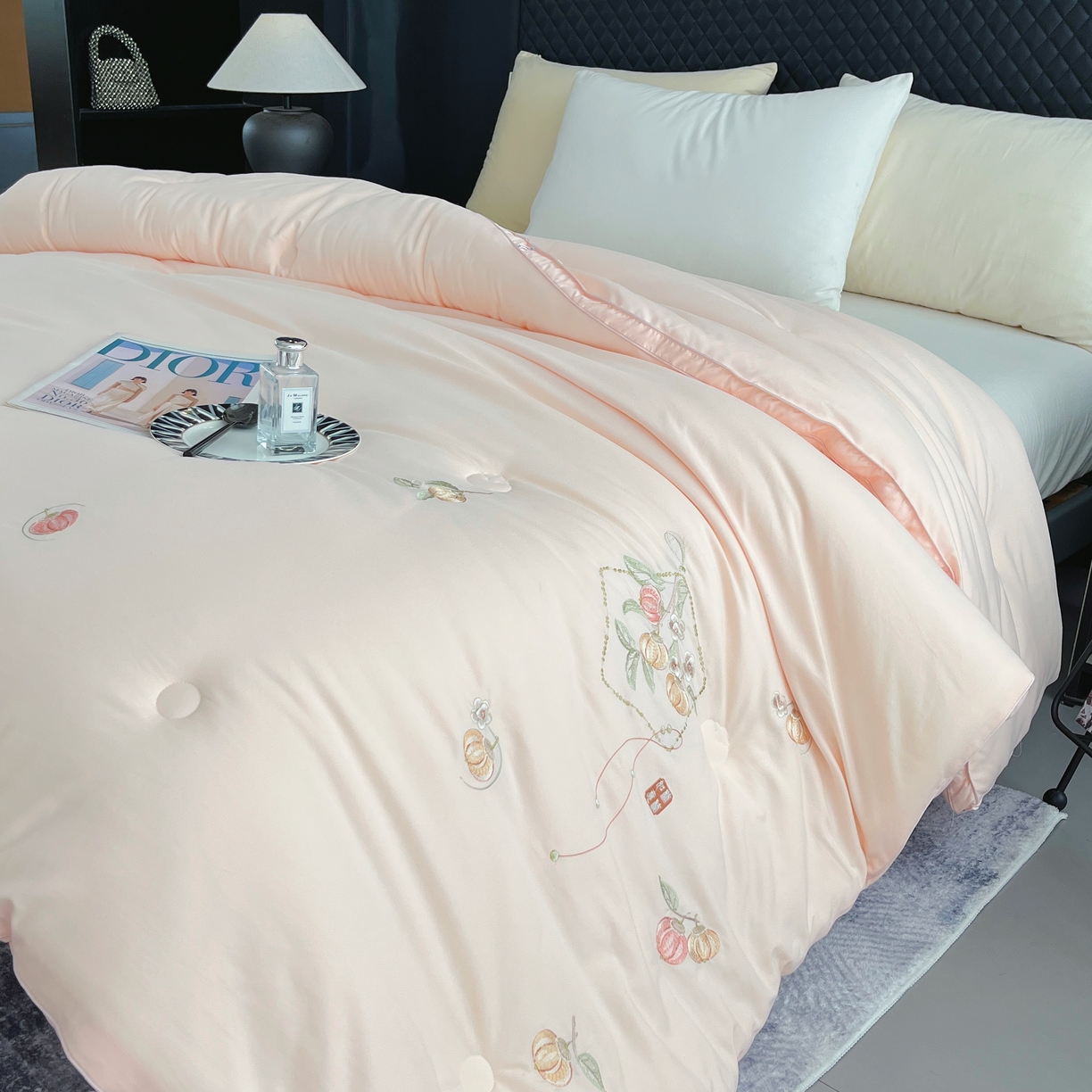 91家纺网 家纺一手货源 找家纺 （总）仲旺居家纺 2025新款云绒棉绣花冬被中式柿柿如意婚嫁立体边被子被芯四季被