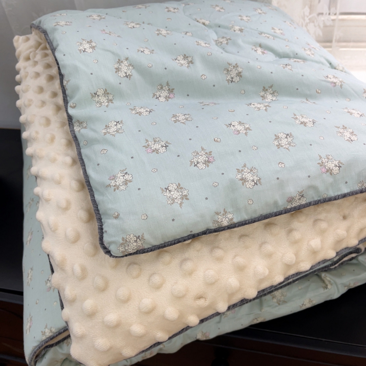 91家纺网 家纺一手货源 找家纺 暖居 2025新款麻绳款嵌条纯棉春秋豆豆被被子被芯四季通用 兰溪