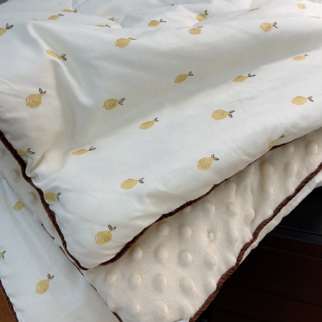 91家纺网 家纺一手货源 找家纺 暖居 2025新款麻绳款嵌条纯棉春秋豆豆被被子被芯四季通用 波罗密