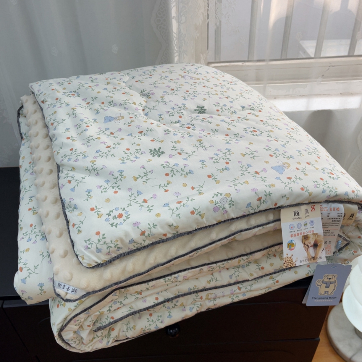 91家纺网 家纺一手货源 找家纺 暖居 2025新款麻绳款嵌条纯棉春秋豆豆被被子被芯四季通用 花环公主