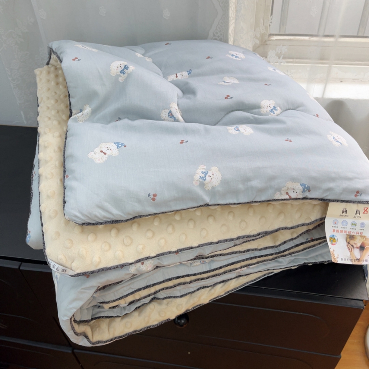 91家纺网 家纺一手货源 找家纺 暖居 2025新款麻绳款嵌条纯棉春秋豆豆被被子被芯四季通用 冰淇淋