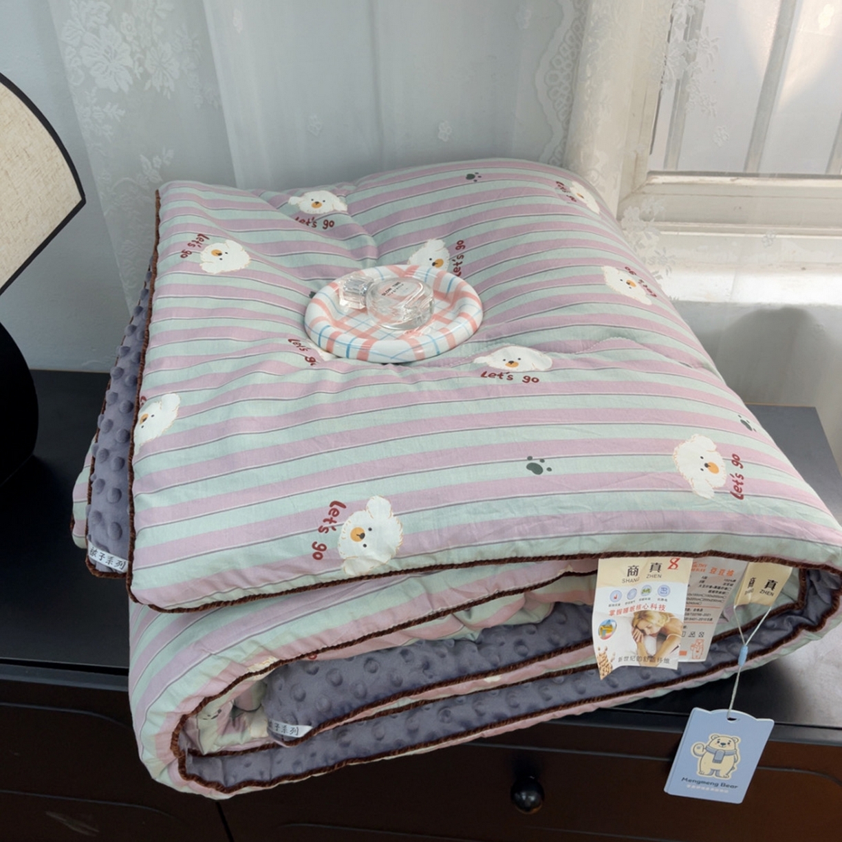 91家纺网 家纺一手货源 找家纺 暖居 2025新款麻绳款嵌条纯棉春秋豆豆被被子被芯四季通用 云朵