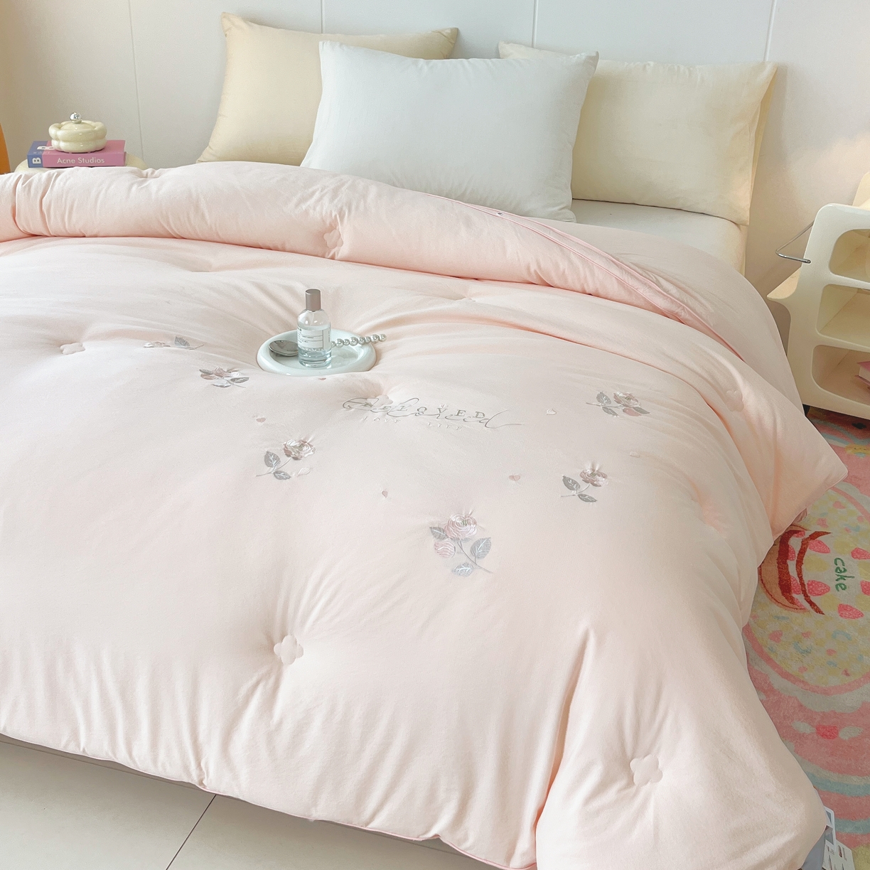 仲旺居家纺 2025新款舒卡棉绣花冬被中式小花简约高级玫瑰婚嫁立体边被子被芯四季被 玉肌粉