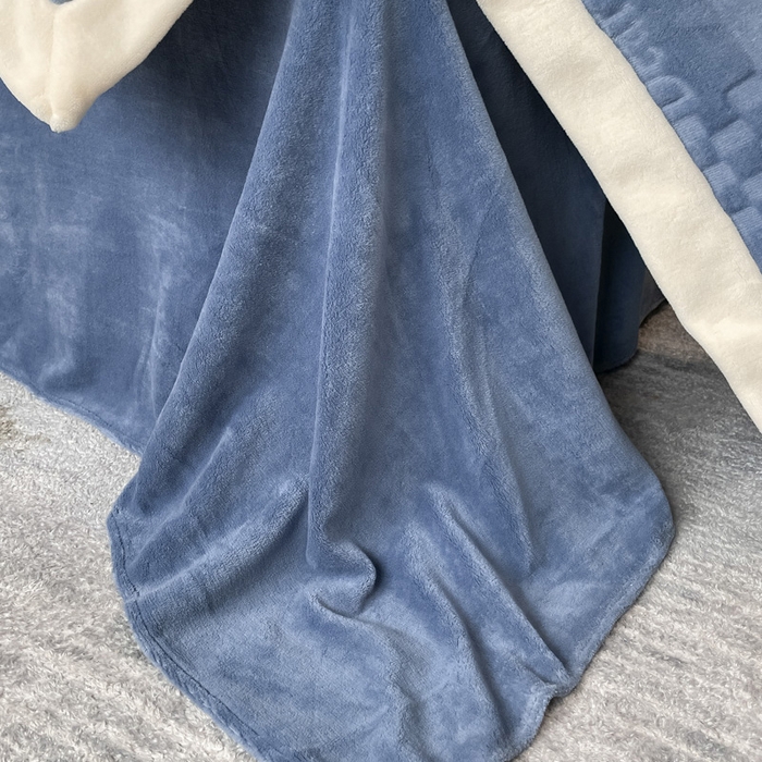 91家纺网 家纺一手货源 找家纺 艾佳 2025新款5D雕花牛奶绒拼角宽边工艺四件套-唯爱系列 唯爱-星空蓝