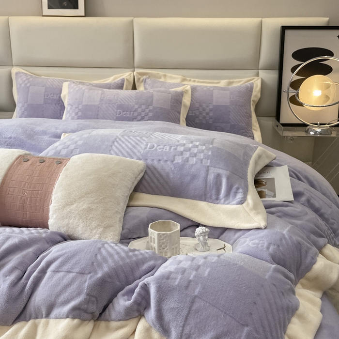 91家纺网 家纺一手货源 找家纺 艾佳 2025新款5D雕花牛奶绒拼角宽边工艺四件套-唯爱系列 唯爱-熏衣紫