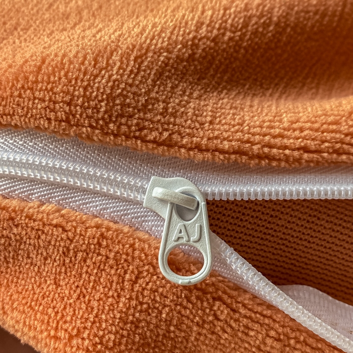 91家纺网 家纺一手货源 找家纺 （总）艾佳 2025新款A类全高克重雕花烂花刺绣牛奶绒四件套-小H系列