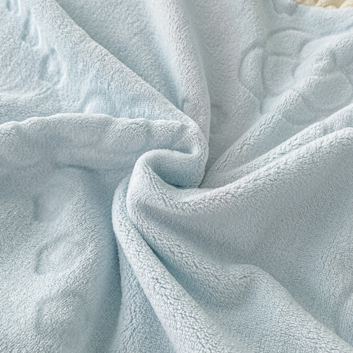 91家纺网 家纺一手货源 找家纺 艾佳 2025新款高克重超柔牛奶绒婴儿绒雕花烂花四件套-山茶花系列 山茶花-韩版梦幻蓝