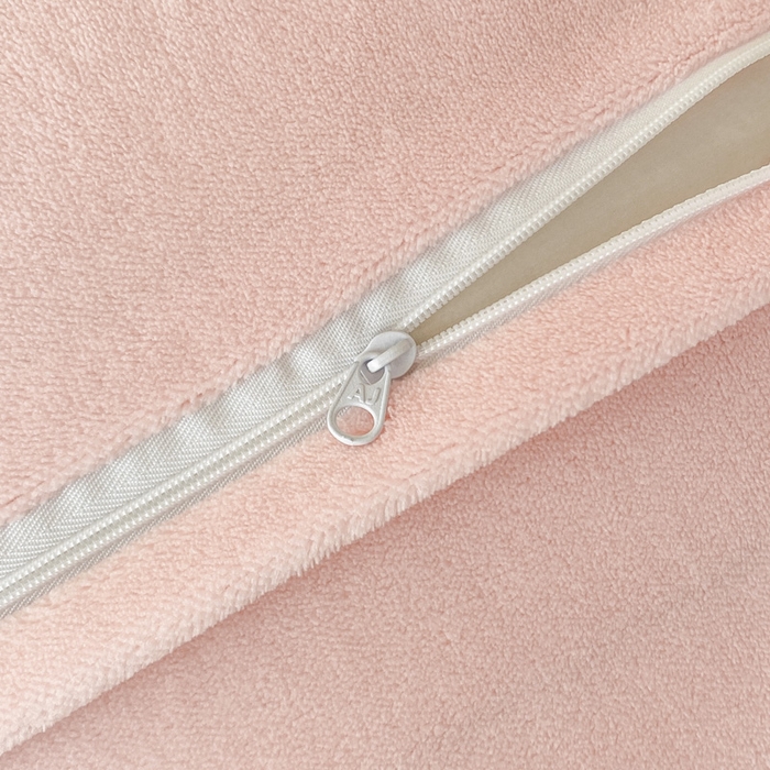 91家纺网 家纺一手货源 找家纺 艾佳 2025新款高克重超柔牛奶绒婴儿绒雕花烂花四件套-山茶花系列 山茶花-韩版蜜桃粉