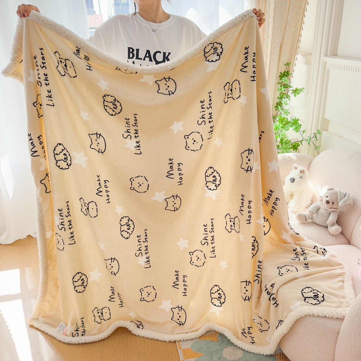 91家纺网 家纺一手货源 找家纺 花满路 2025新款小清新羊羔绒毛毯毯子 喵呜汪仔