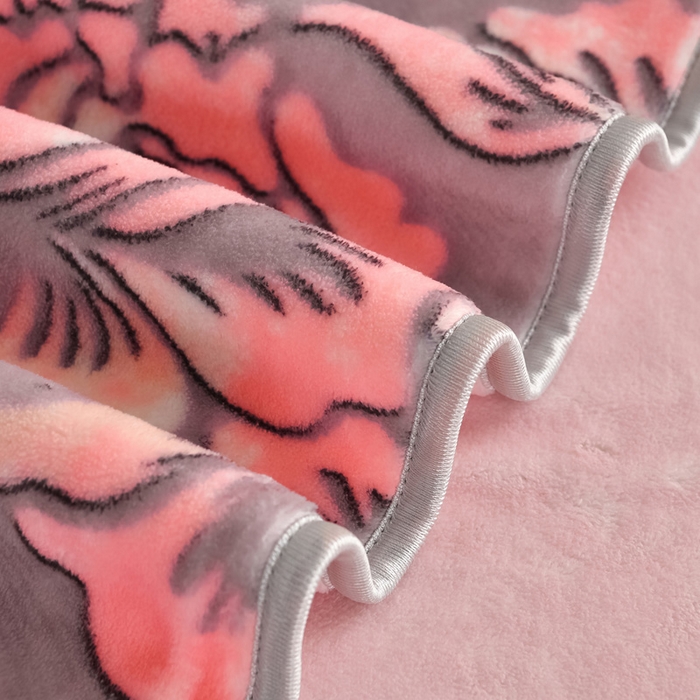 91家纺网 家纺一手货源 找家纺 雅芝蓝 2025新款8-9斤高克重印花牛奶绒四件套保暖绒套件直播爆款 粉黛花