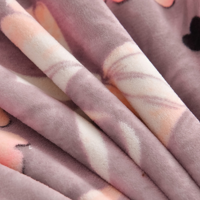 91家纺网 家纺一手货源 找家纺 雅芝蓝 2025新款8-9斤高克重印花牛奶绒四件套保暖绒套件直播爆款 粉黛花