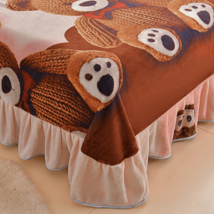 91家纺网 家纺一手货源 找家纺 雅芝蓝 2025新款8-9斤高克重印花牛奶绒四件套保暖绒套件直播爆款 萌趣熊