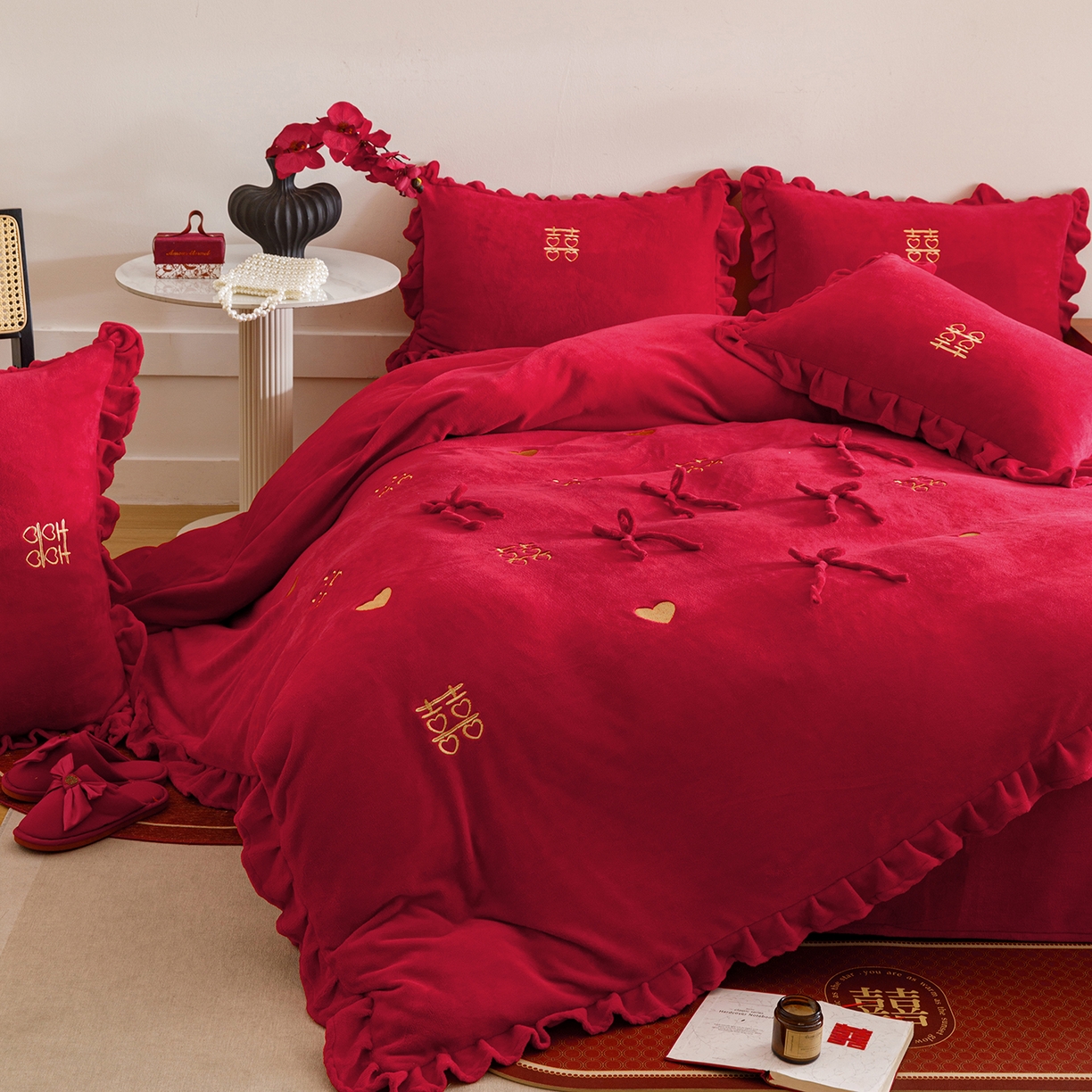 91家纺网 家纺一手货源 找家纺 苏源家居 2025新款婚庆加厚牛奶绒荷叶边刺绣结婚四件套 绒-喜愿-金色