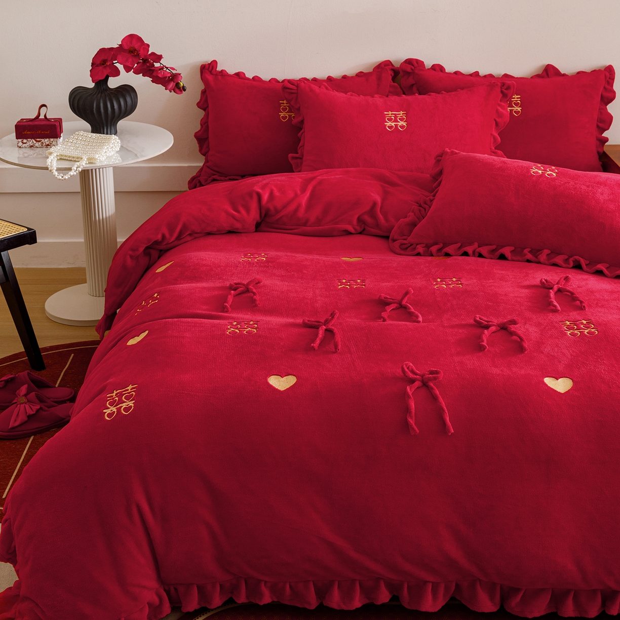 91家纺网 家纺一手货源 找家纺 苏源家居 2025新款婚庆加厚牛奶绒荷叶边刺绣结婚四件套 绒-喜愿-金色