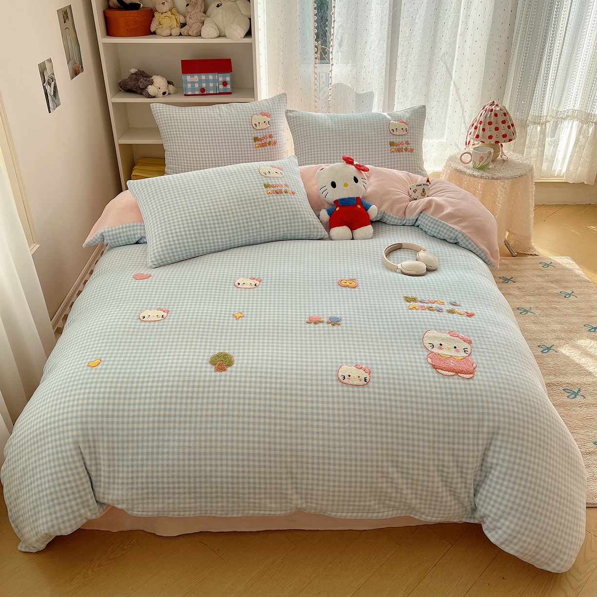 桃子家居 2025新款A类ins毛巾绣少女猫咪可爱格子混搭加厚牛奶绒系列四件套 绒毛巾绣-心愿猫蓝粉