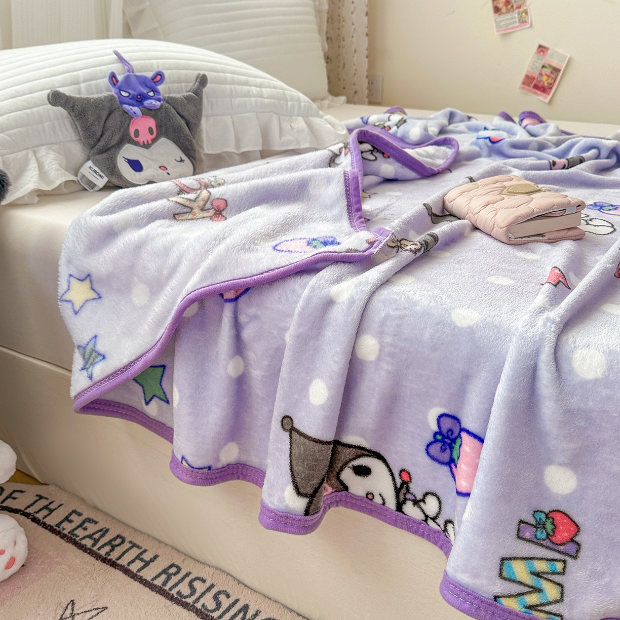 91家纺网 家纺一手货源 找家纺 花满路 2025新款亲肤舒适卡通系列毛毯 草莓库洛米