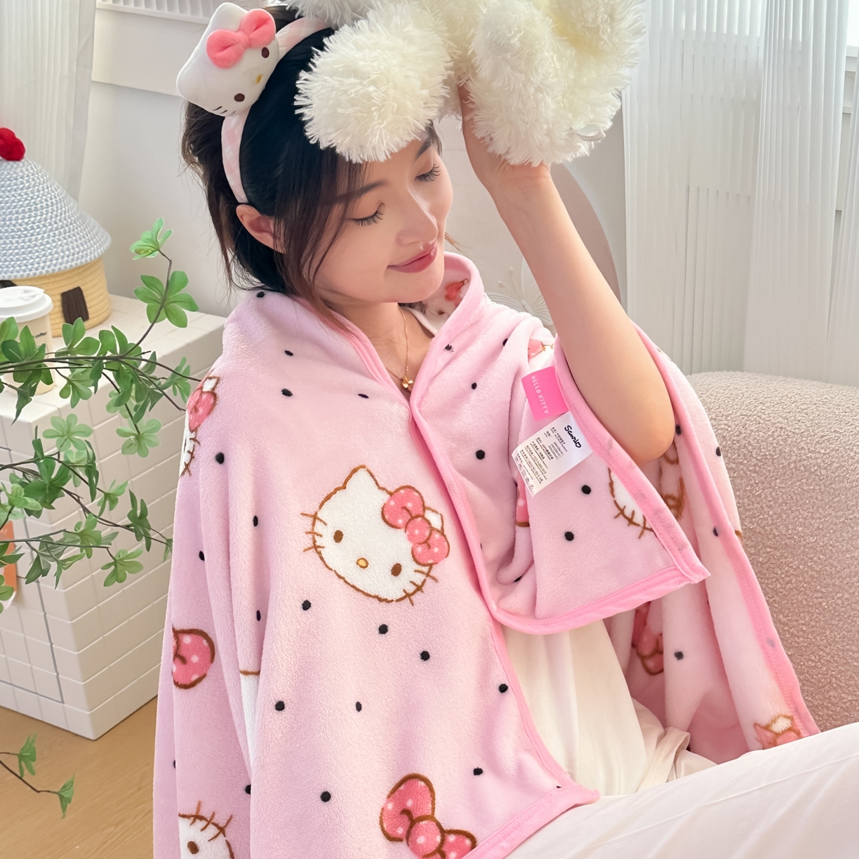 91家纺网 家纺一手货源 找家纺 花满路 2025新款亲肤舒适卡通系列毛毯 点点kt