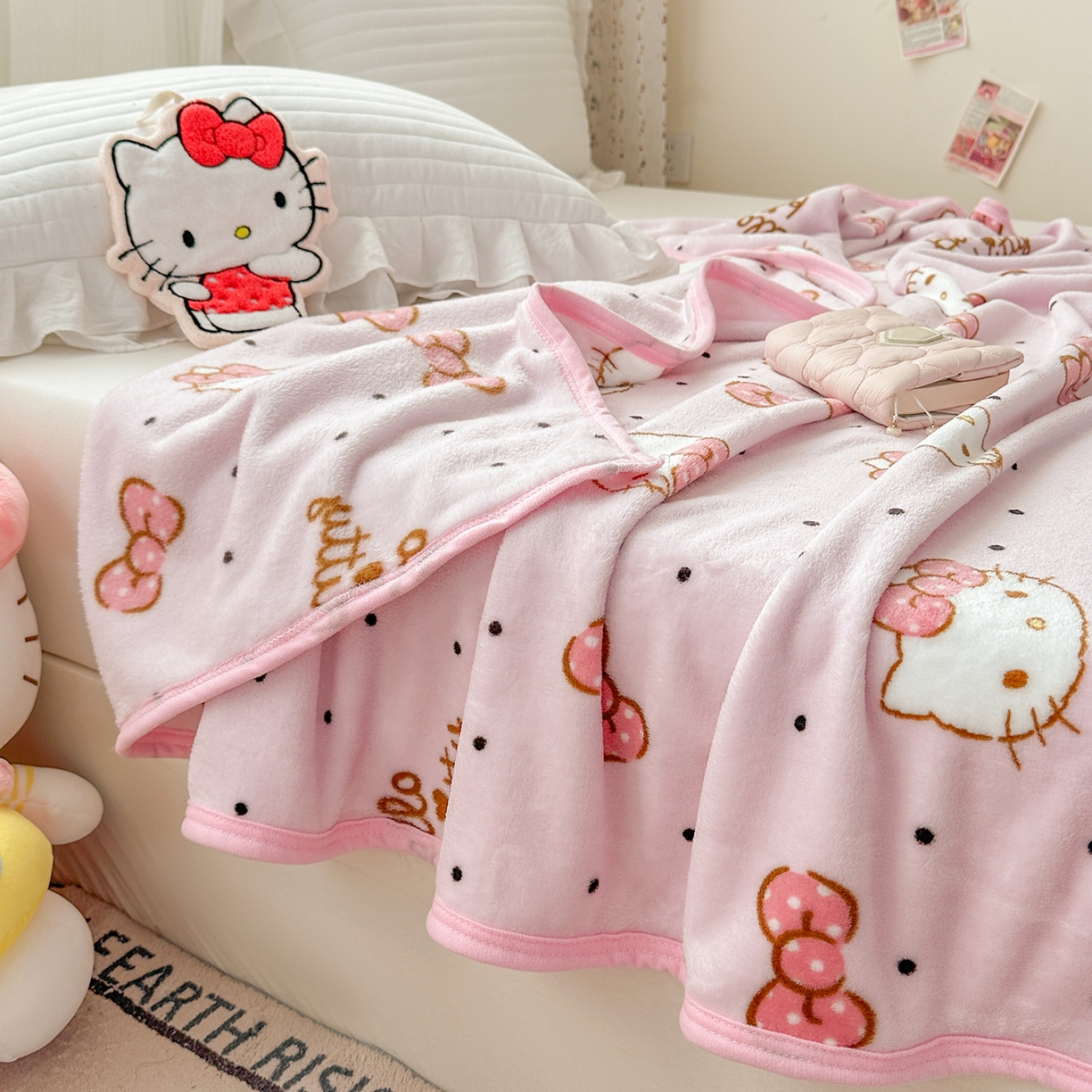 91家纺网 家纺一手货源 找家纺 花满路 2025新款亲肤舒适卡通系列毛毯 点点kt