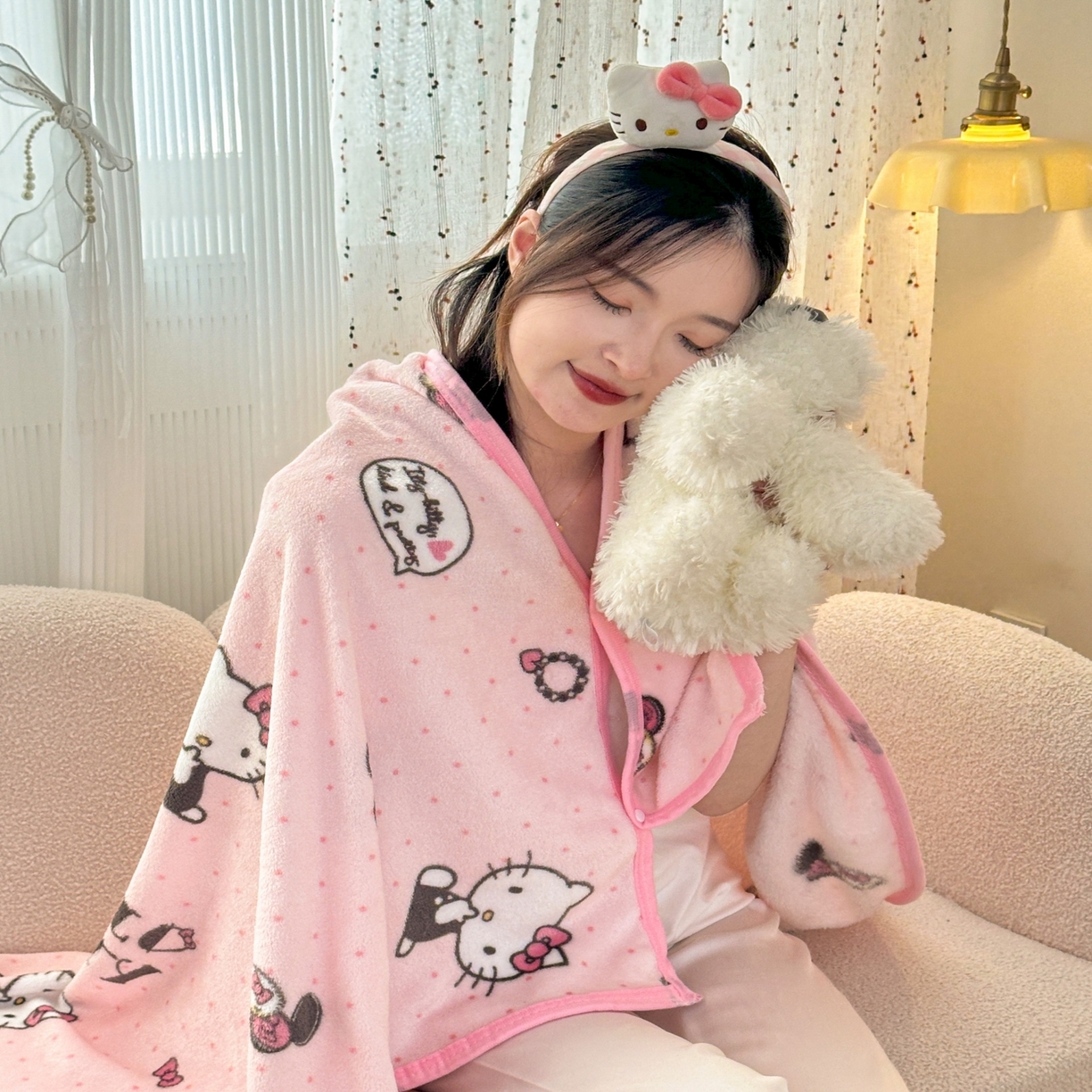 91家纺网 家纺一手货源 找家纺 花满路 2025新款亲肤舒适卡通系列毛毯 粉粉kitty