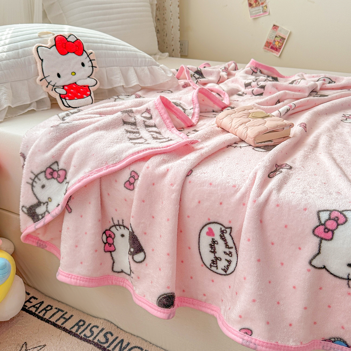 91家纺网 家纺一手货源 找家纺 花满路 2025新款亲肤舒适卡通系列毛毯 粉粉kitty
