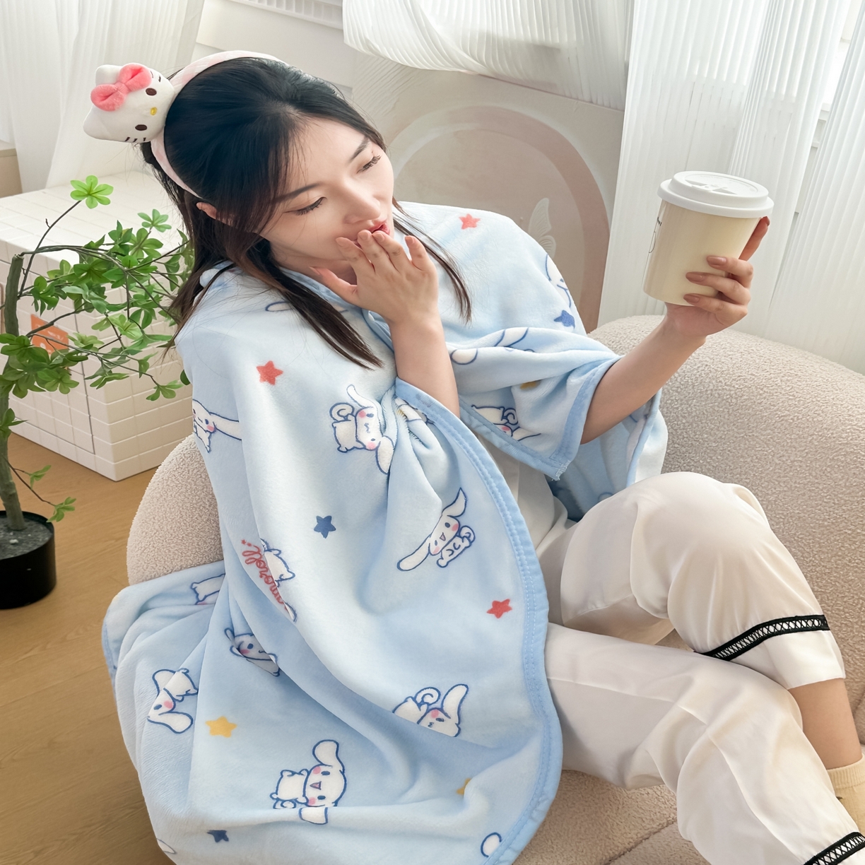 91家纺网 家纺一手货源 找家纺 花满路 2025新款亲肤舒适卡通系列毛毯 乖巧玉桂狗