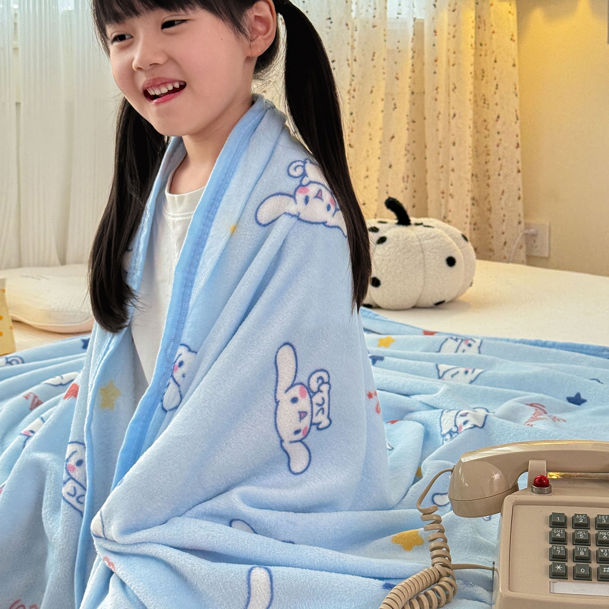 91家纺网 家纺一手货源 找家纺 花满路 2025新款亲肤舒适卡通系列毛毯 乖巧玉桂狗