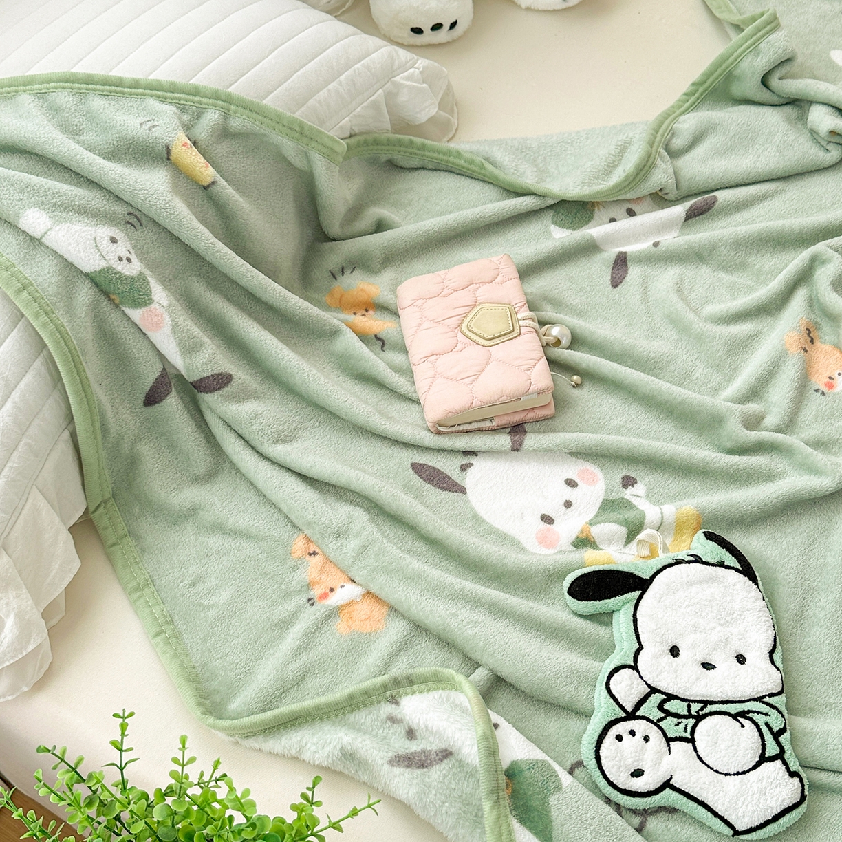 91家纺网 家纺一手货源 找家纺 花满路 2025新款亲肤舒适卡通系列毛毯 滑板卡帕狗