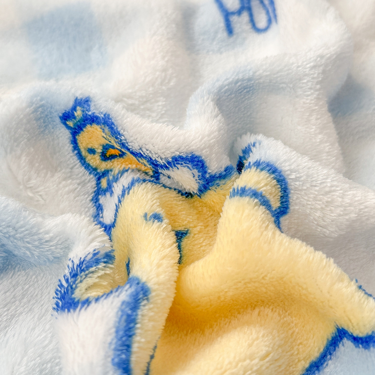 91家纺网 家纺一手货源 找家纺 花满路 2025新款亲肤舒适卡通系列毛毯 蓝格布丁狗